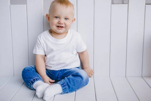 屬蛇起名,沉穩(wěn)大氣的蛇年男寶寶名字